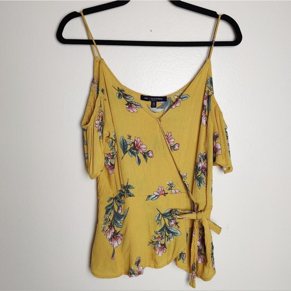 One Clothing Yellow Floral Cold Shoulder Camisole Blouse, Size M